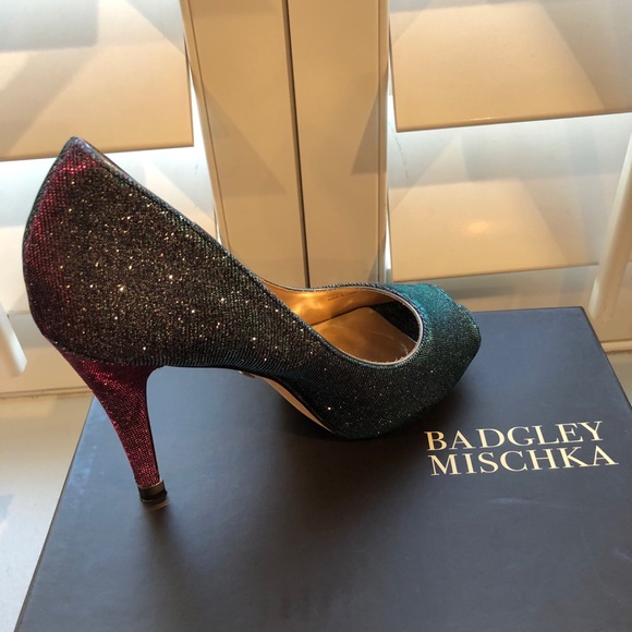 Like New Badgley Mischka Humble IV Peep Toe Sz 6.5 - Picture 4 of 16